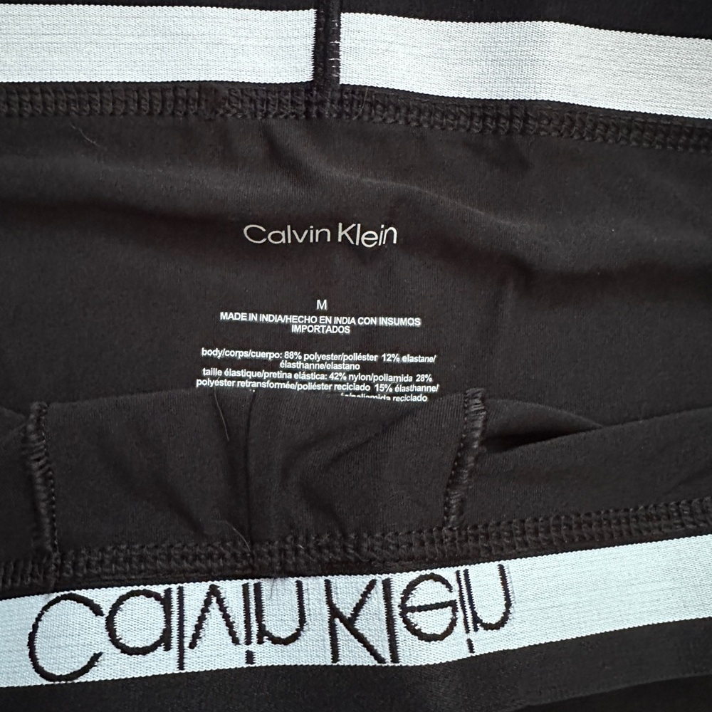 Calvin Klein Men's Black Boxer Briefs with Logo Waistband - Picture 3 of 4